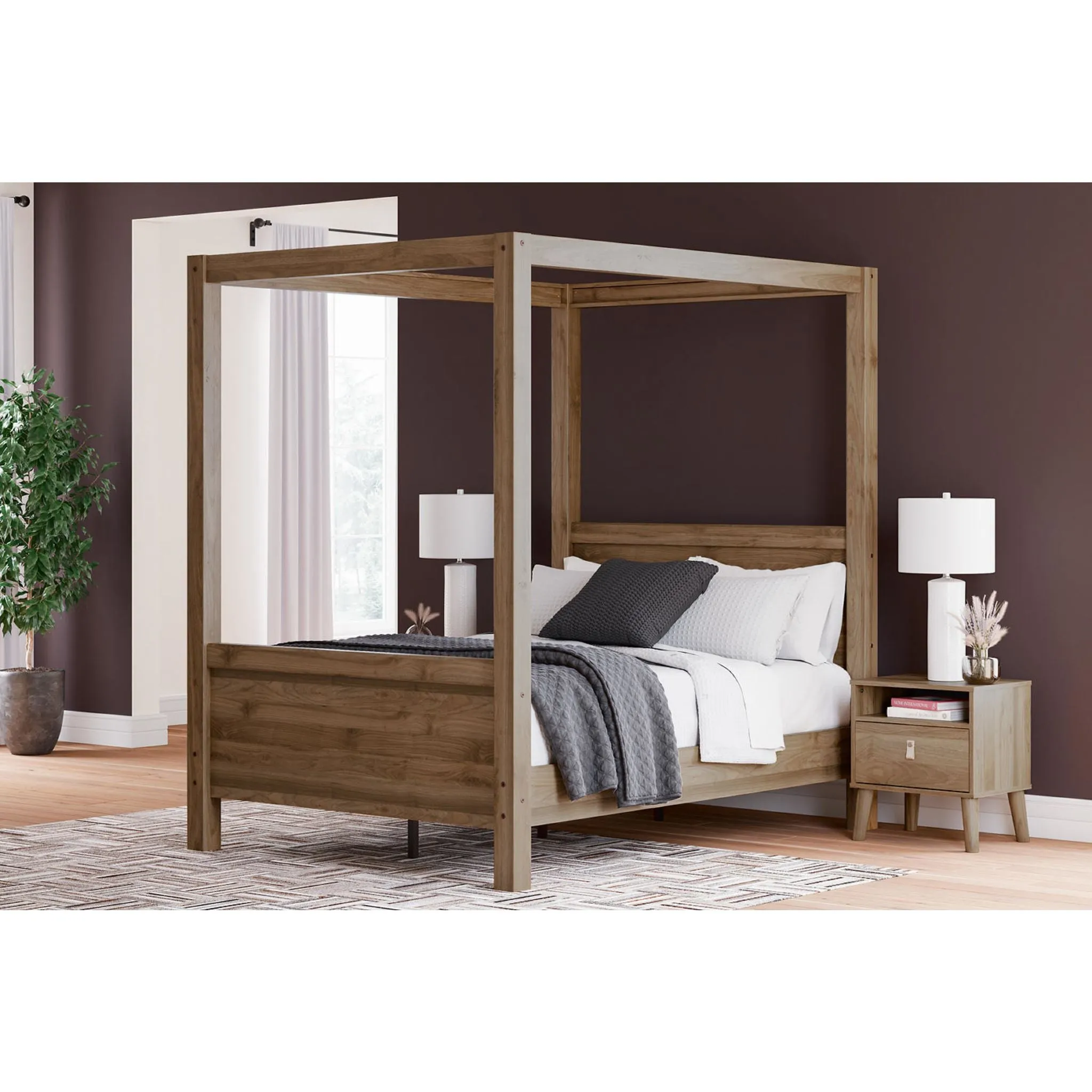 Aprilyn Full Canopy Bed