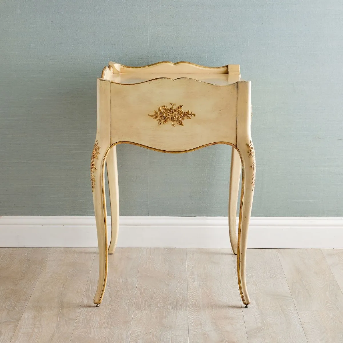 Cream & Gold Vintage Vanity