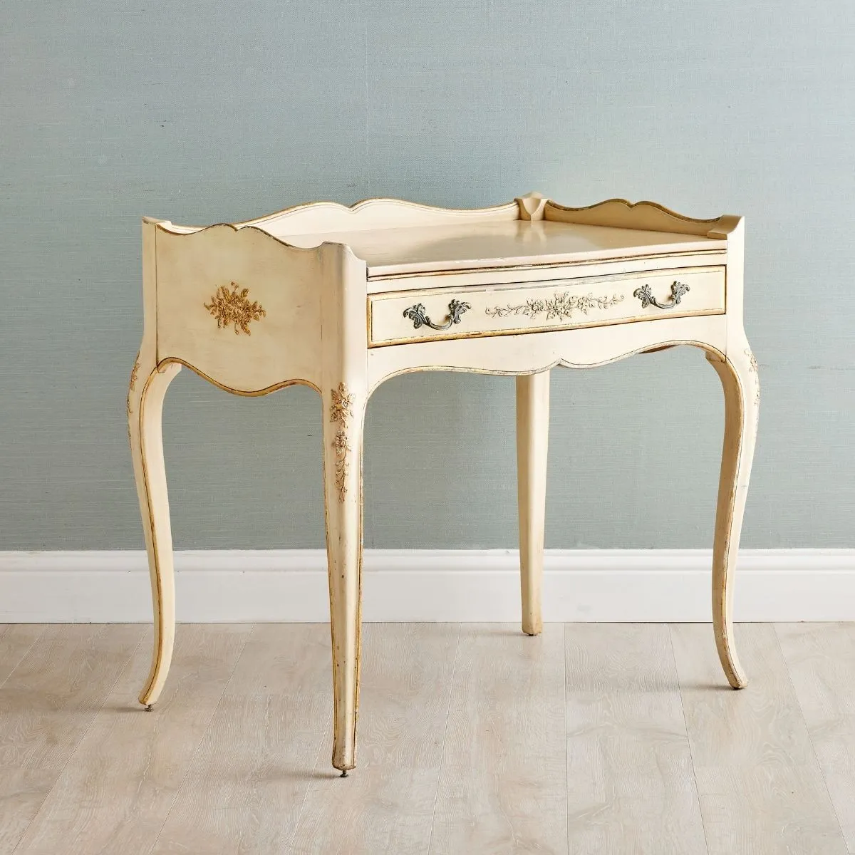 Cream & Gold Vintage Vanity
