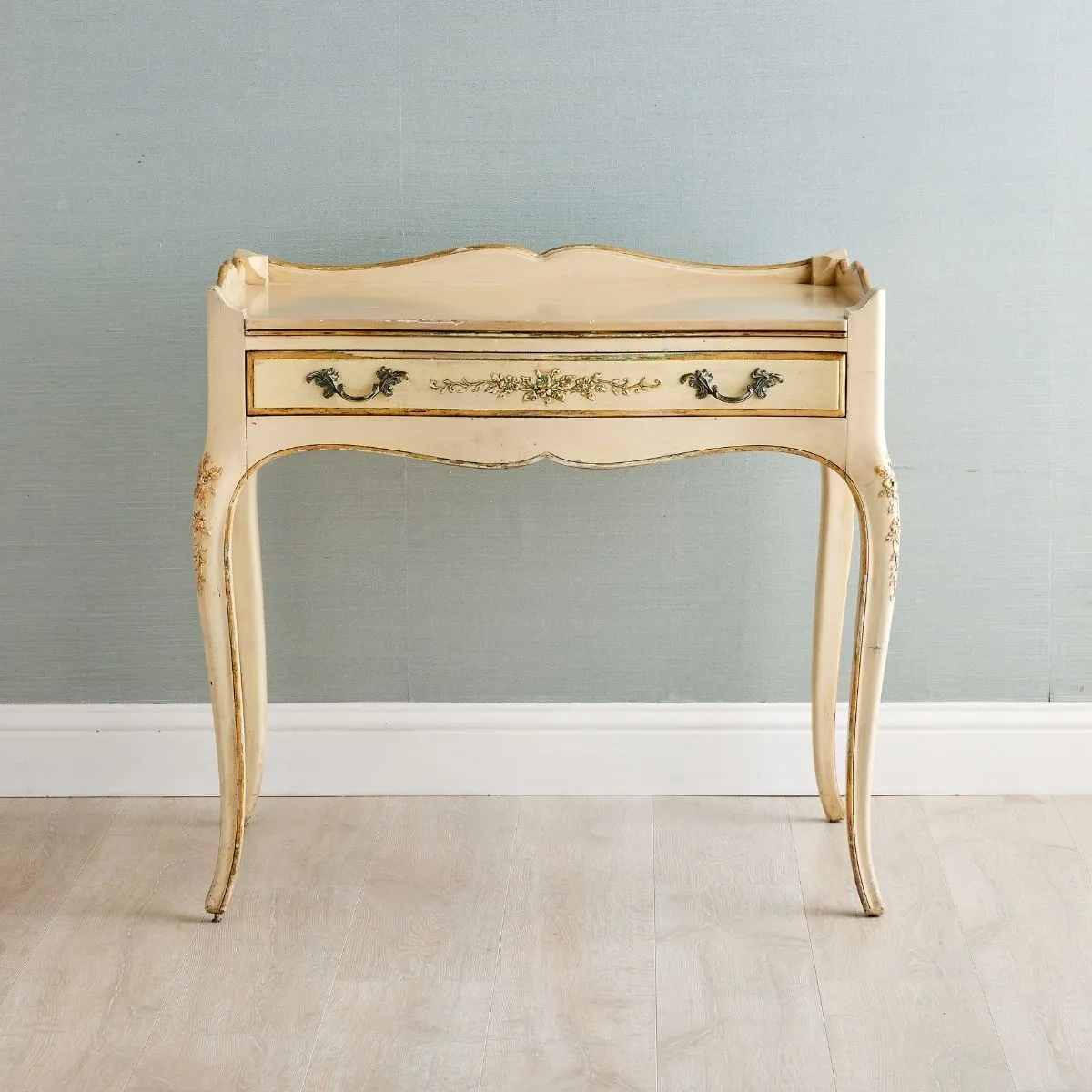 Cream & Gold Vintage Vanity