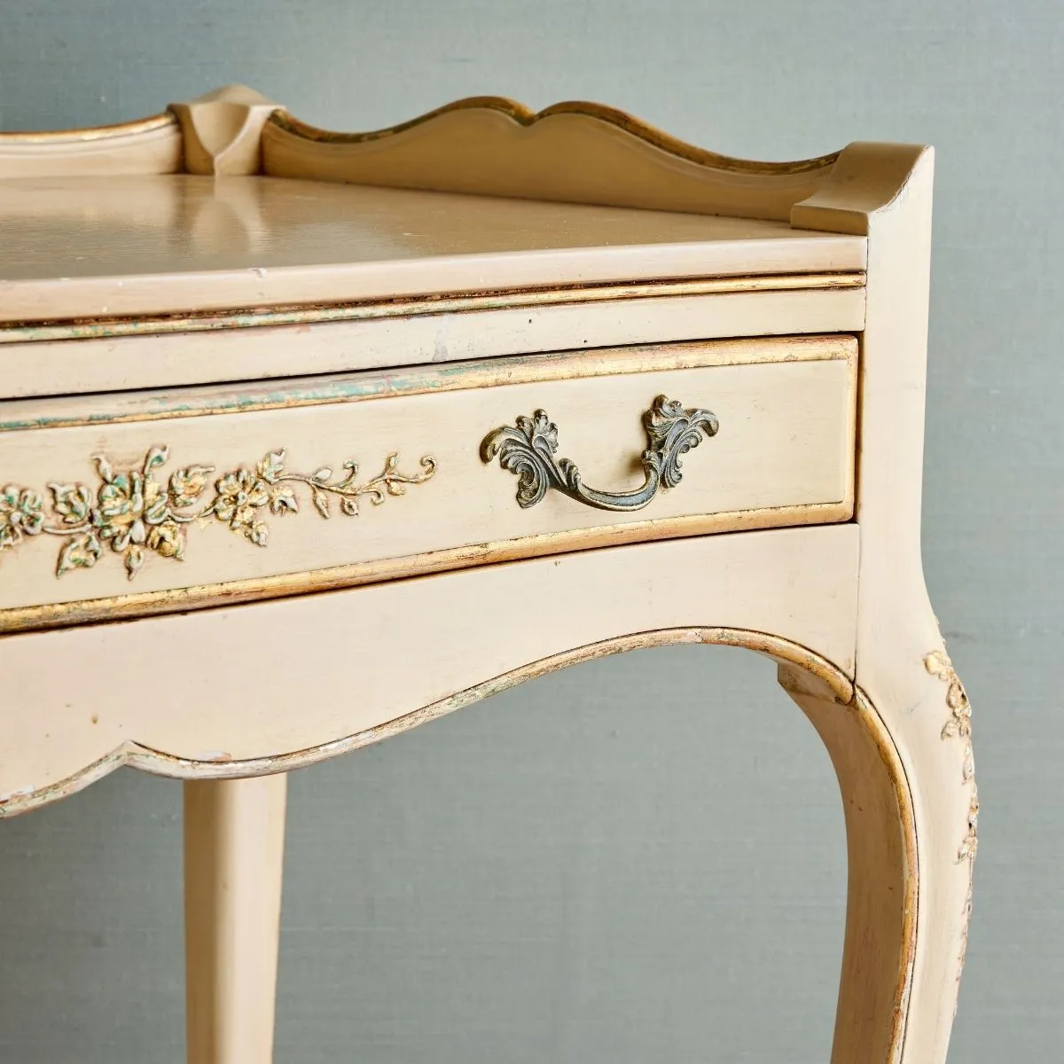 Cream & Gold Vintage Vanity