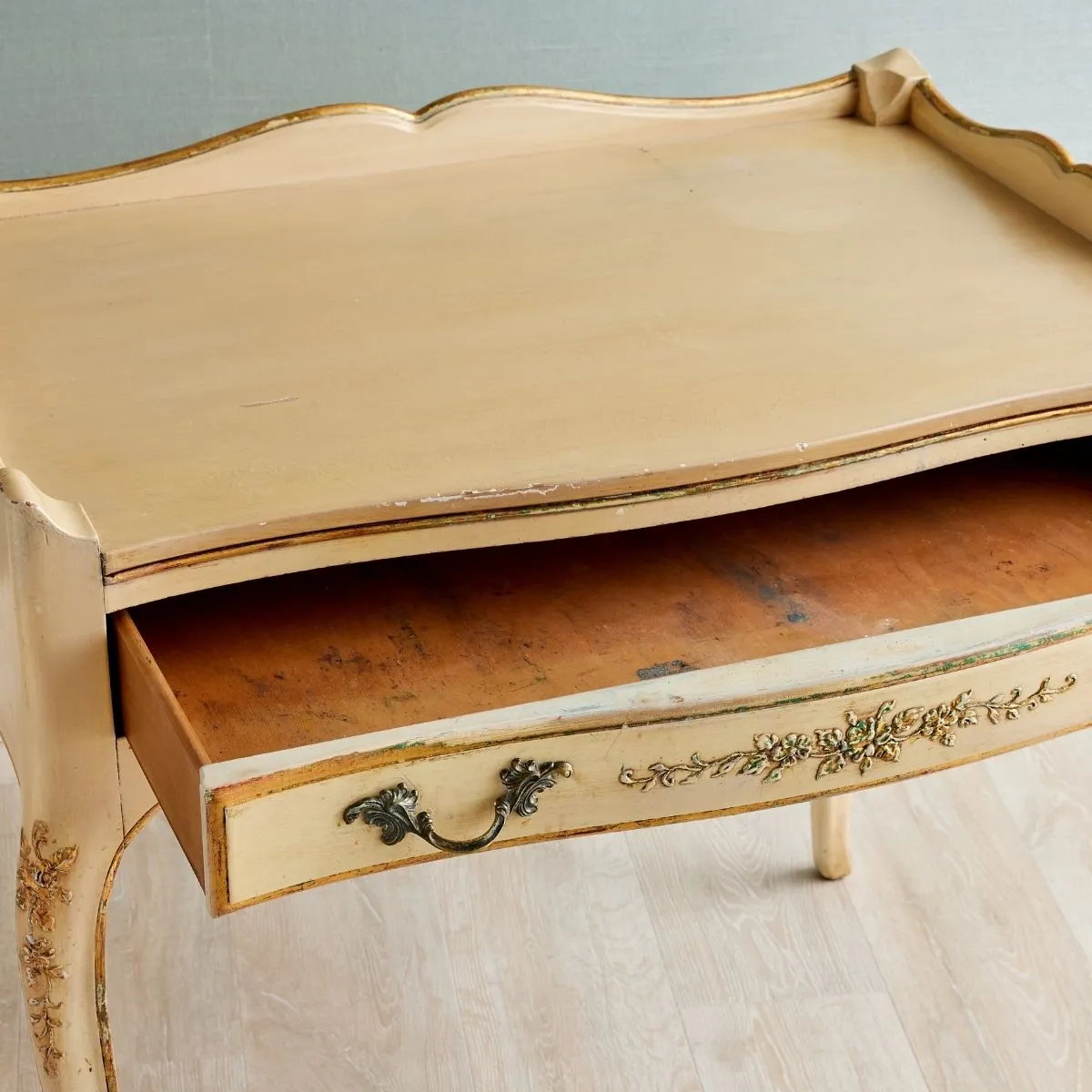 Cream & Gold Vintage Vanity