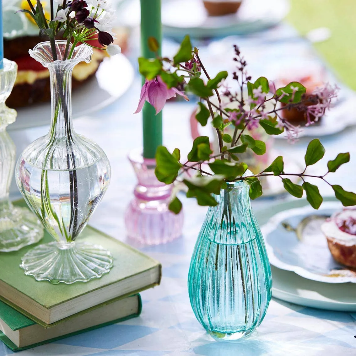 Jade Green Glass Bud Vase for Flowers - Spring Dcor