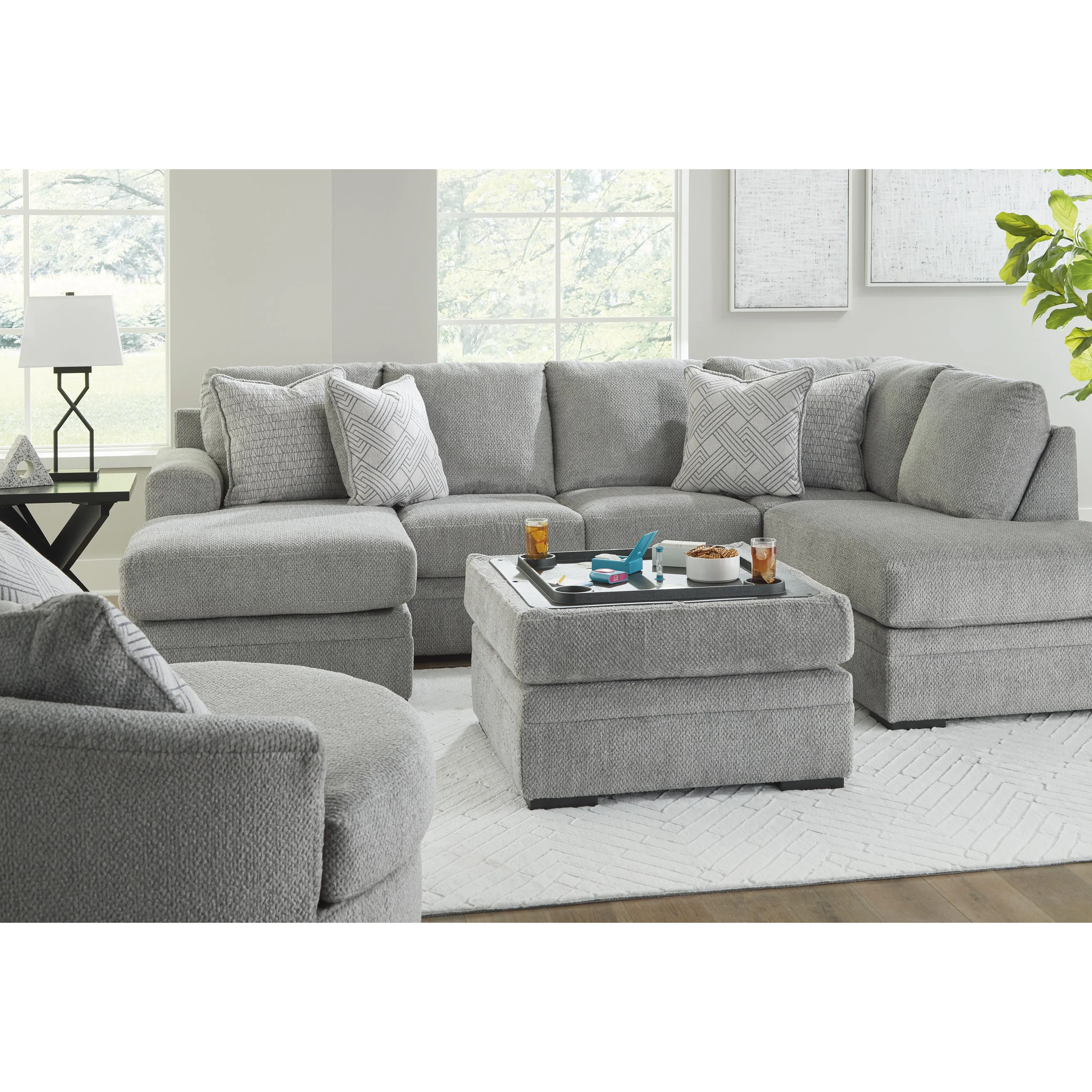 Signature Design by Ashley Casselbury Fabric Storage Ottoman 5290611