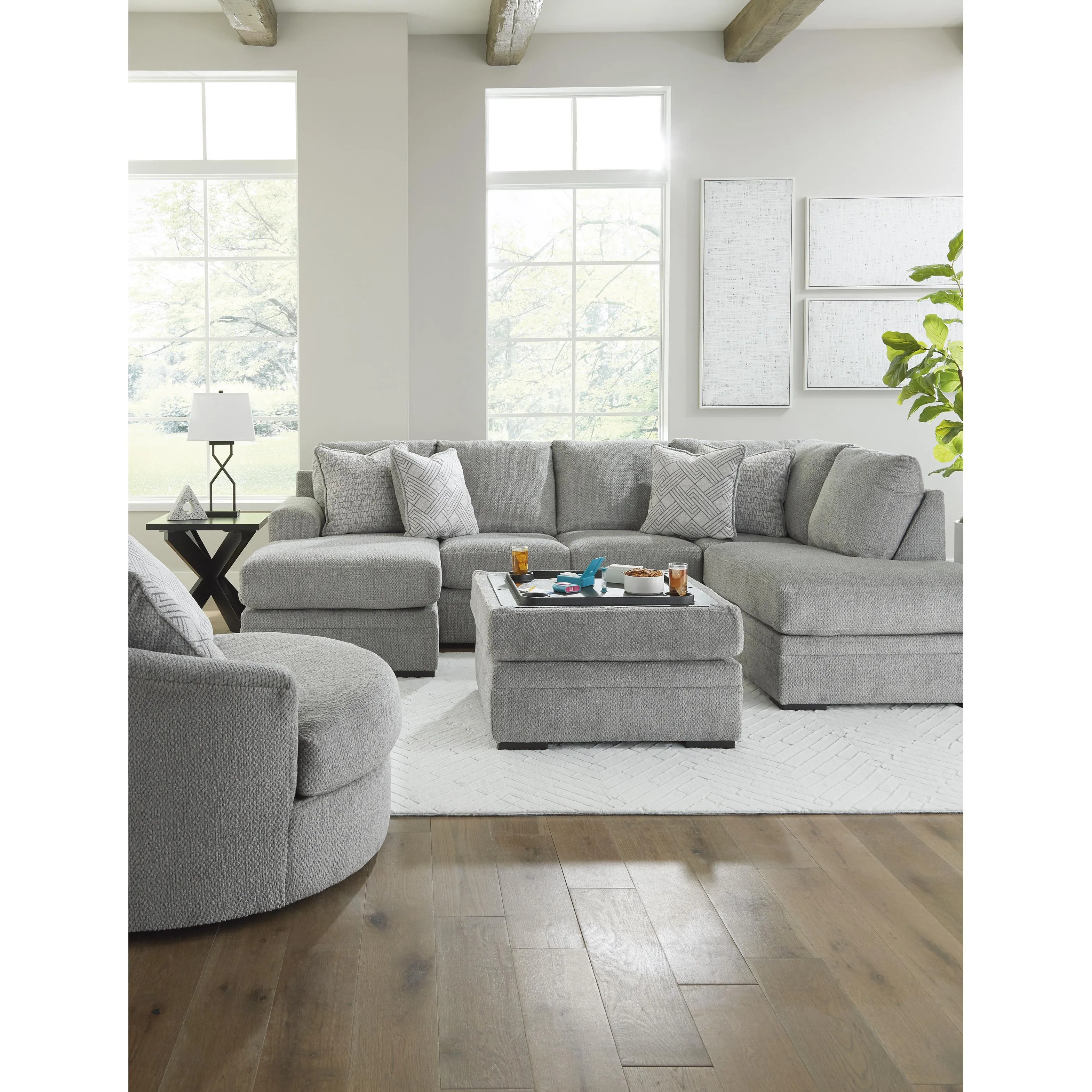 Signature Design by Ashley Casselbury Fabric Storage Ottoman 5290611