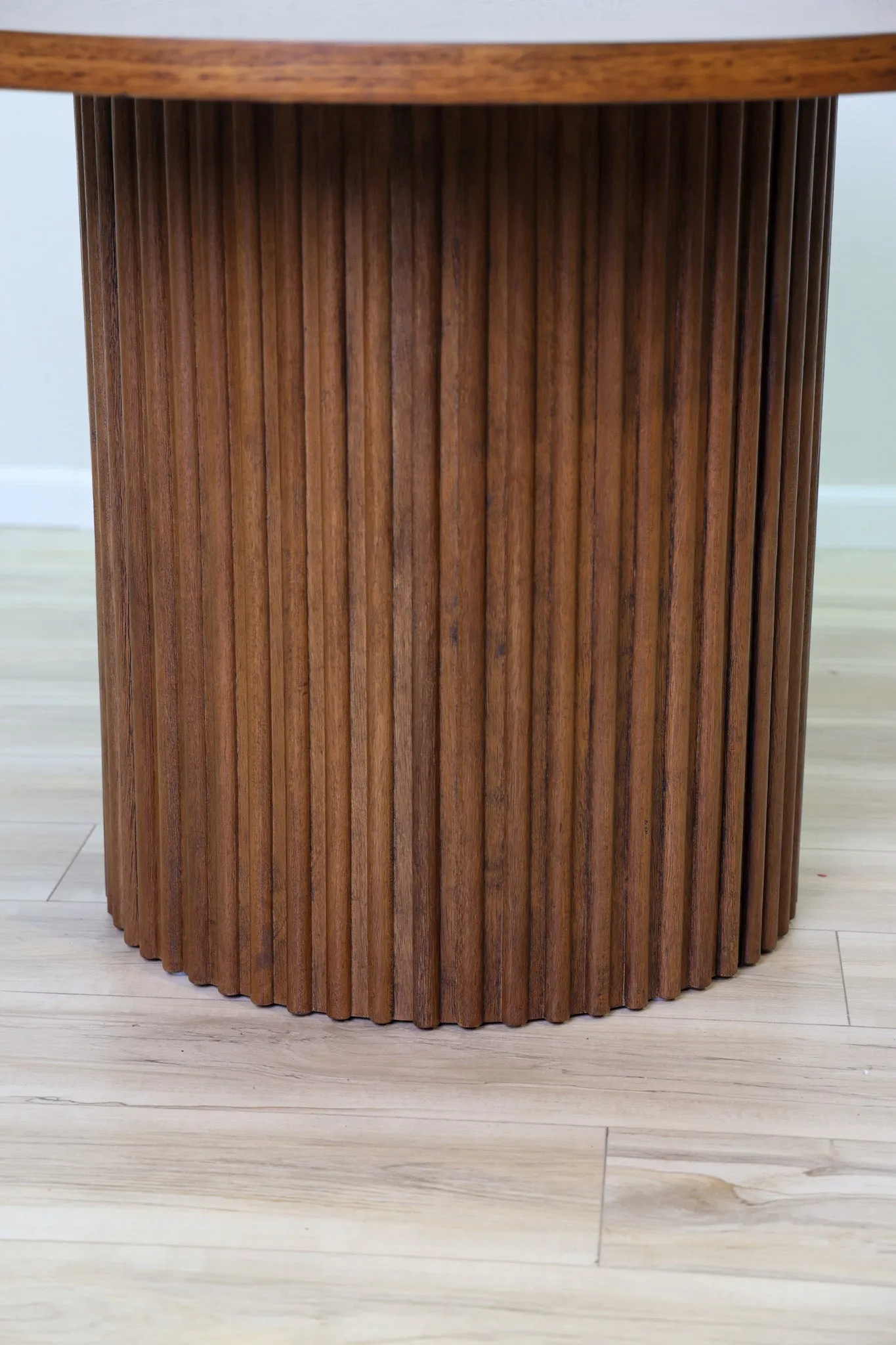 Turner 48" Round Dining Table