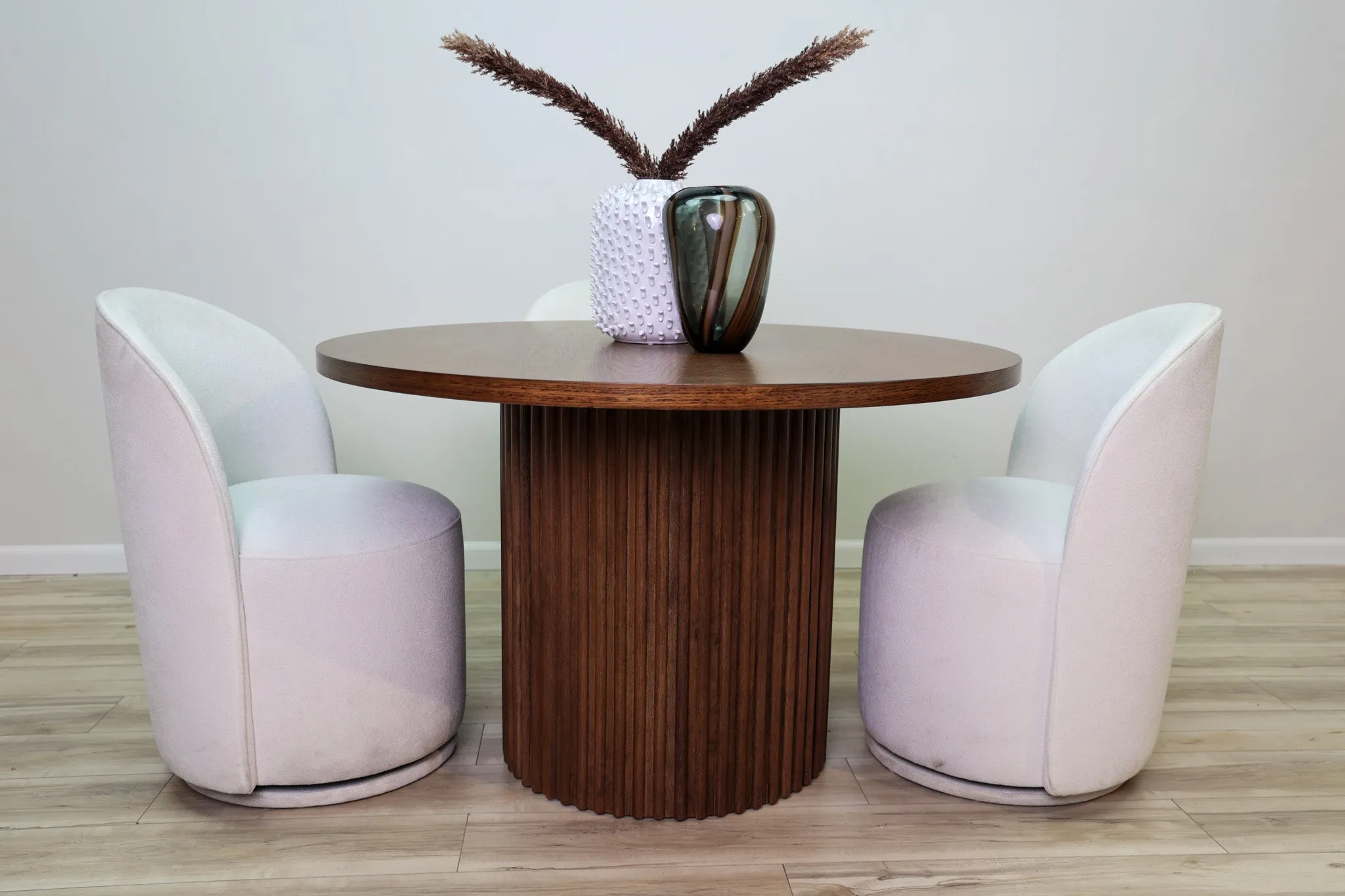 Turner 48" Round Dining Table