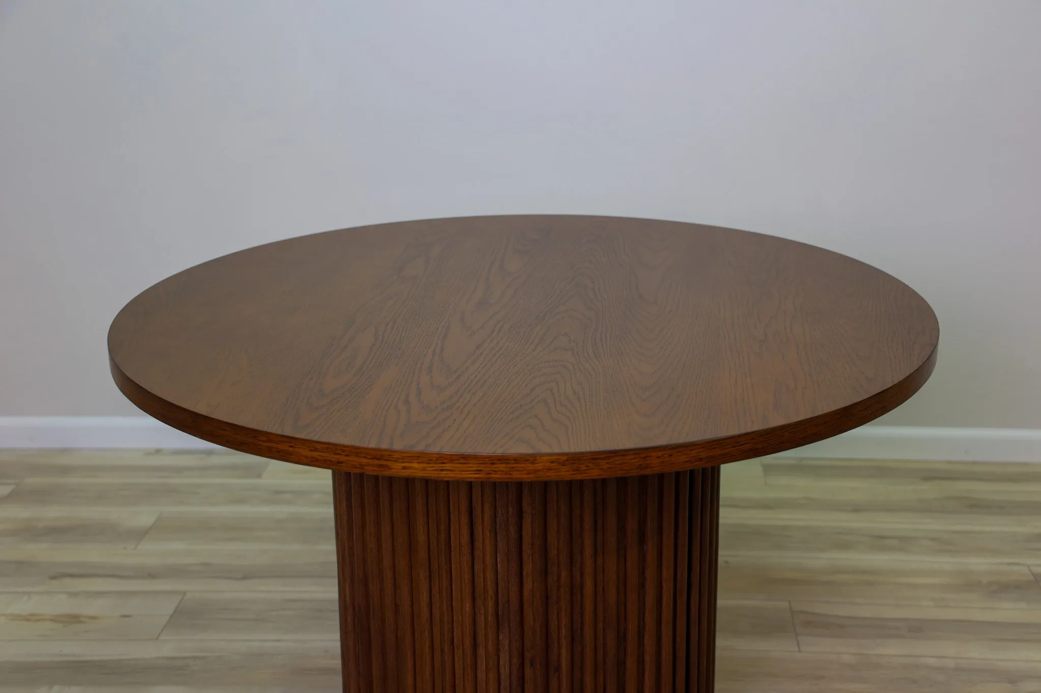 Turner 48" Round Dining Table